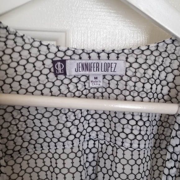 JENNIFER LOPEZ sheer drap cleavage top - Picture 4 of 5